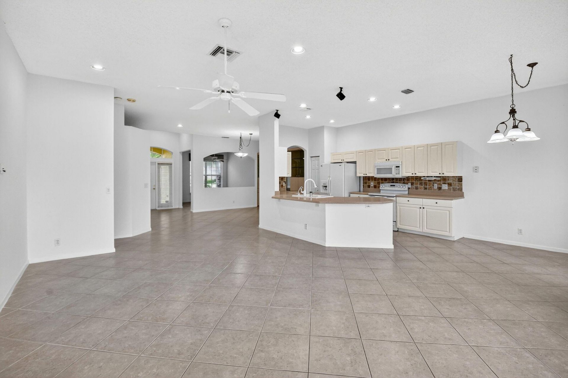 7975 Rockford Road, Boynton Beach, FL 33472 Photo