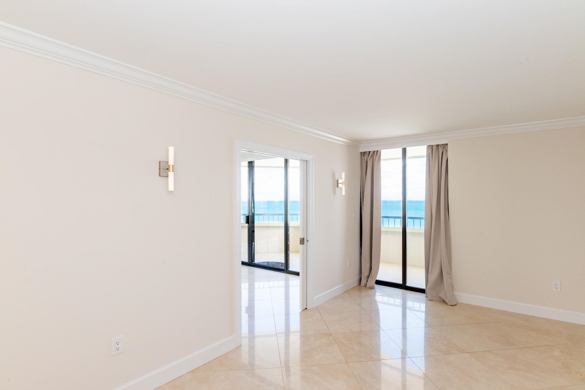 5070 N Ocean Drive, Unit 10a, Singer Island, FL 33404 Photo