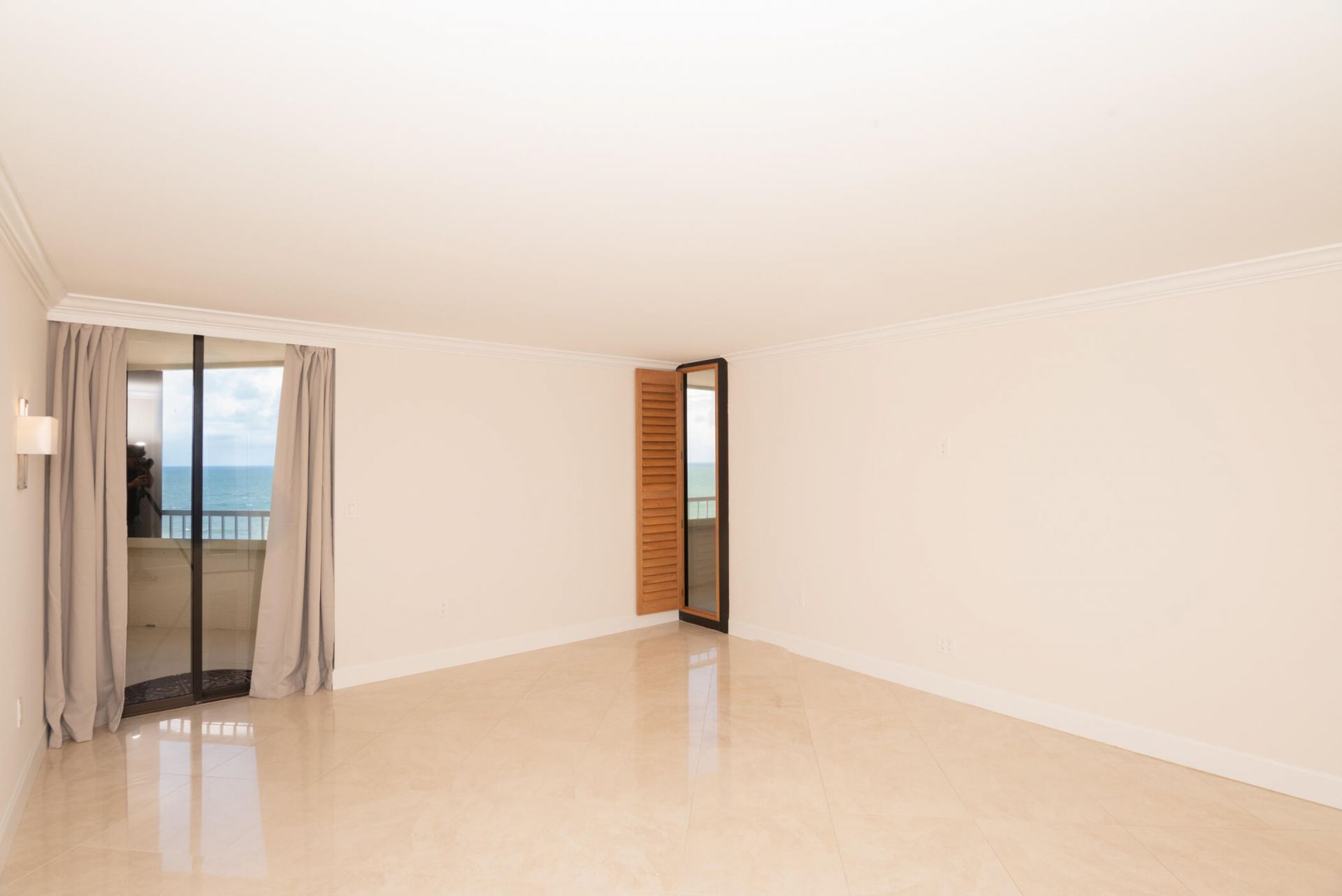 5070 N Ocean Drive, Unit 10a, Singer Island, FL 33404 Photo