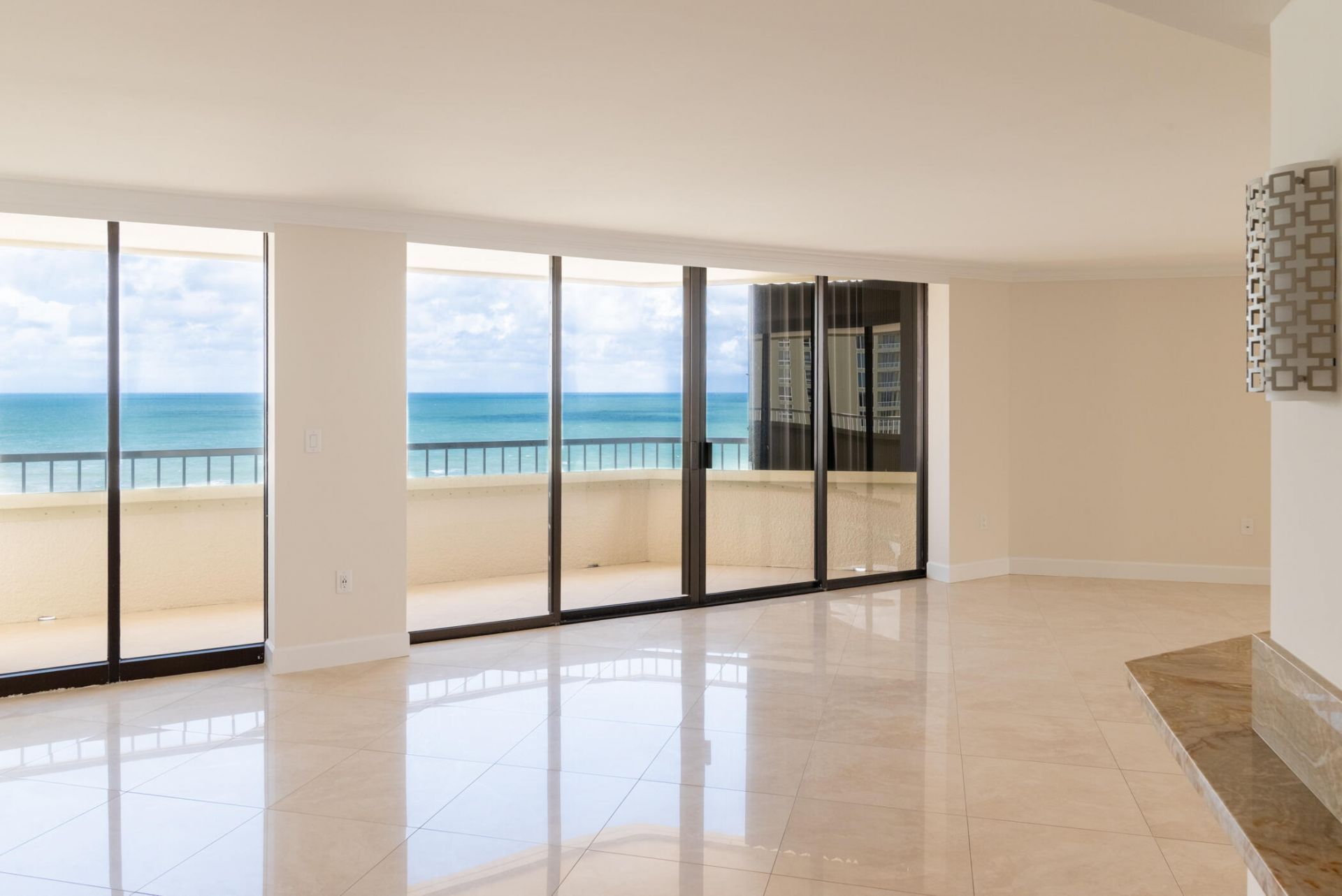 5070 N Ocean Drive, Unit 10a, Singer Island, FL 33404 Photo