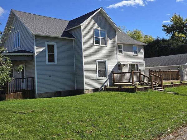 601 E Margaret Street, Iron Mountain, MI 49801