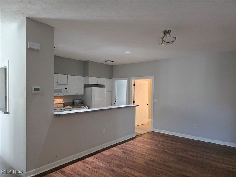 1061 Wycliff Lane, Akron, OH 44313 Photo 13