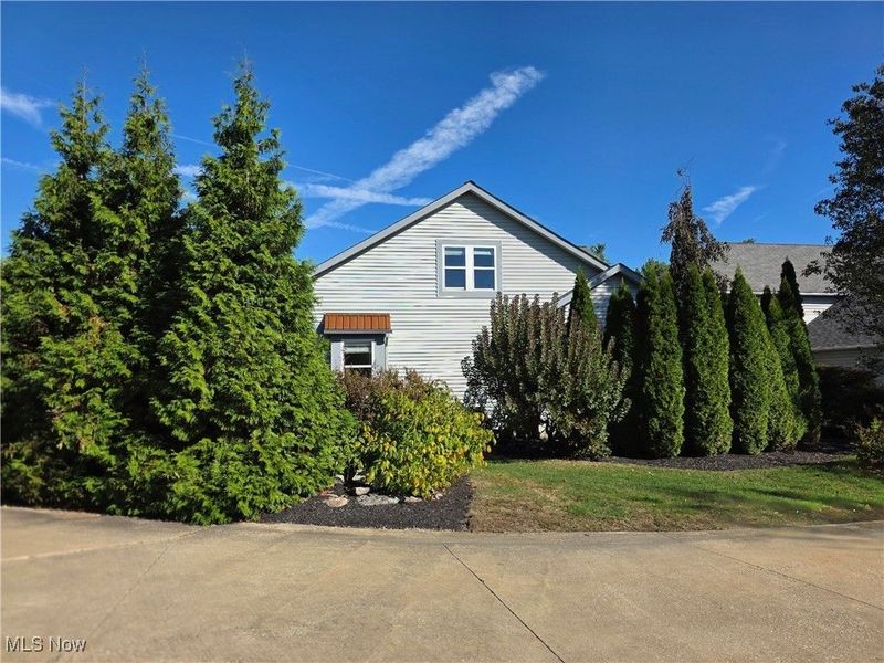 1061 Wycliff Lane, Akron, OH 44313 Photo 4