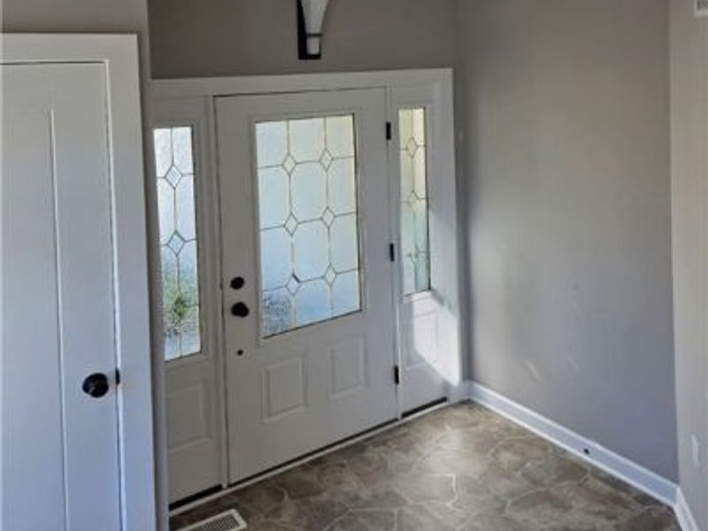 1061 Wycliff Lane, Akron, OH 44313 Photo 5