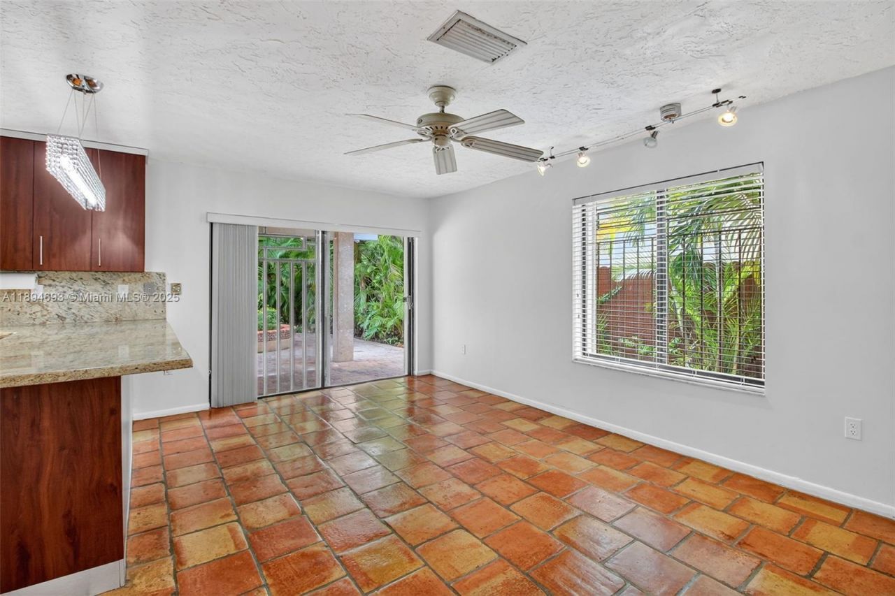 13830 SW 108th St, Miami, FL 33186 Photo