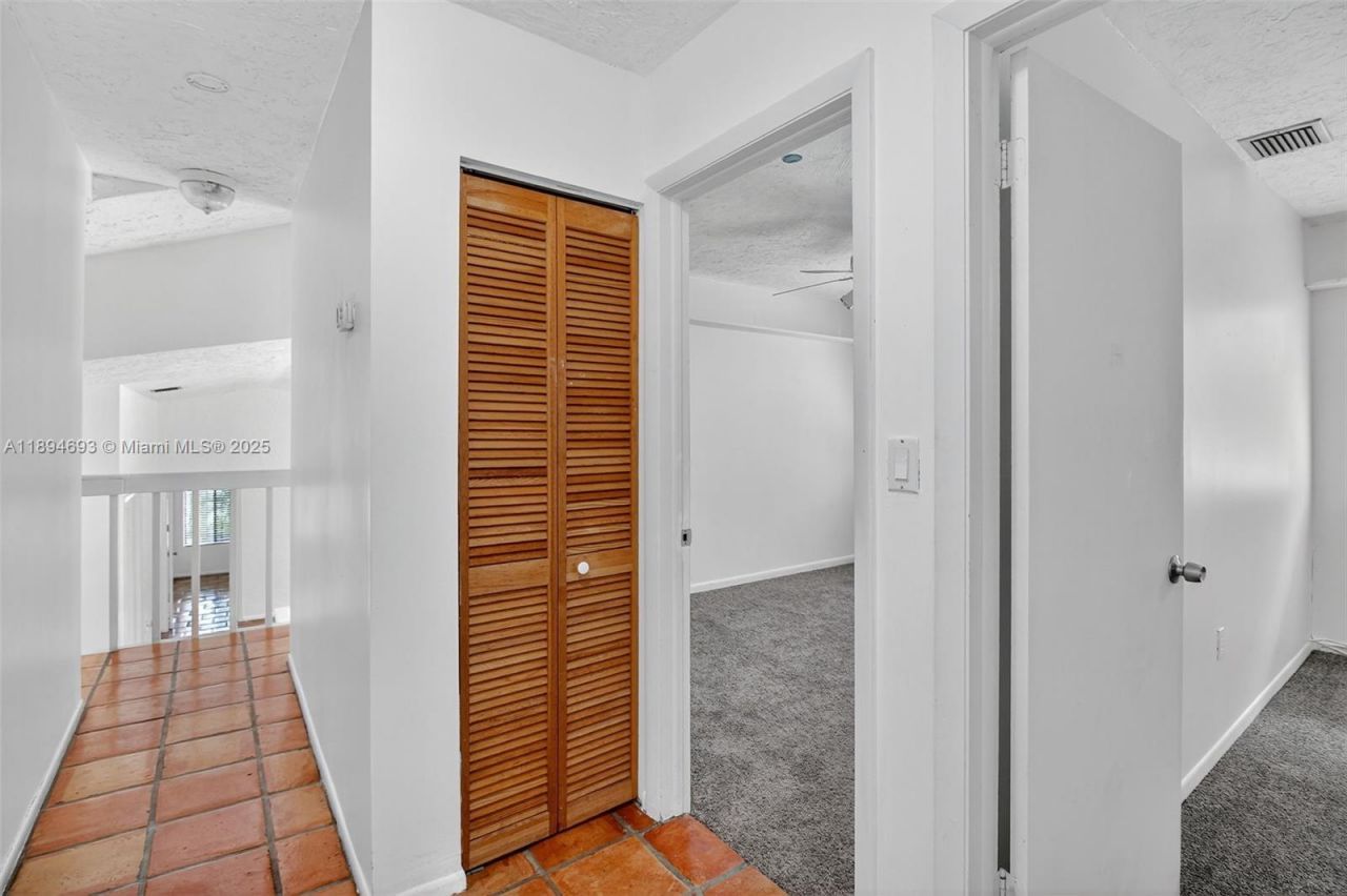 13830 SW 108th St, Miami, FL 33186 Photo