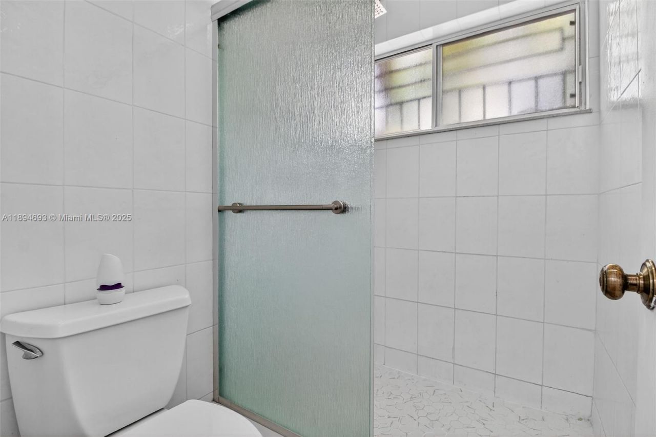 13830 SW 108th St, Miami, FL 33186 Photo