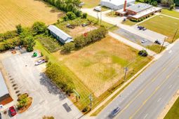 537 S Main Street  photo 4