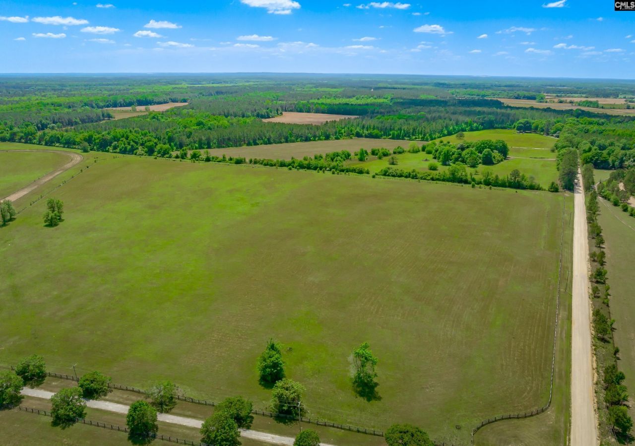 377 Sweet Street Photo 10