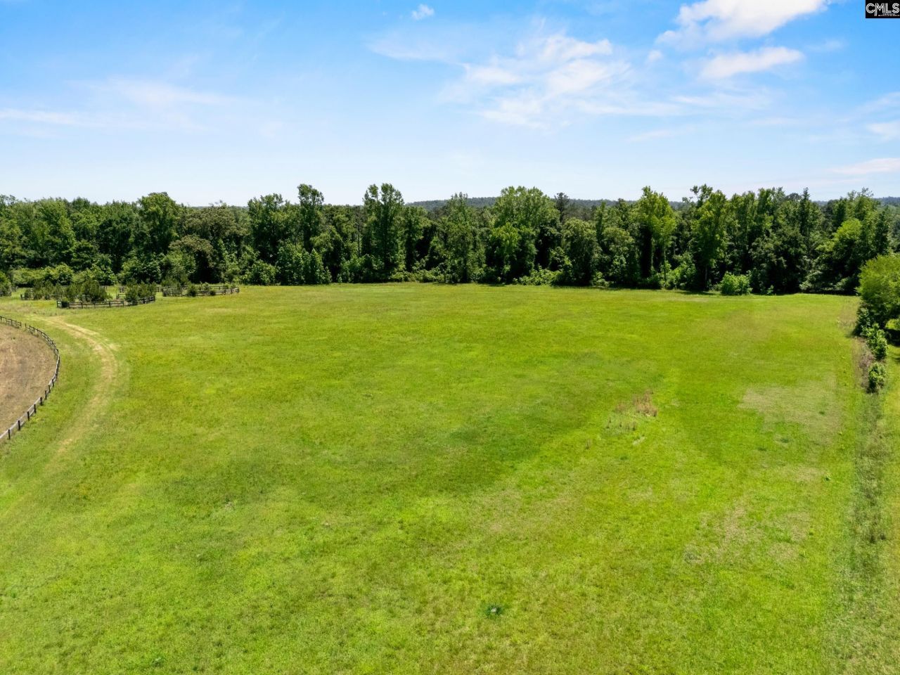 377 Sweet Street Photo 7