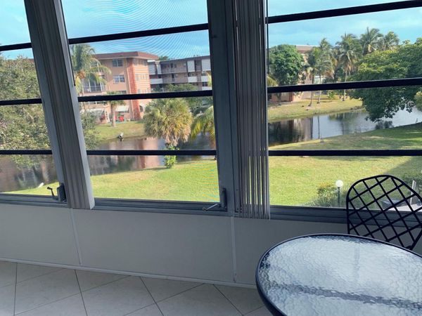 2800 NW 47th Terrace, Unit 304b, Lauderdale Lakes, FL 33313