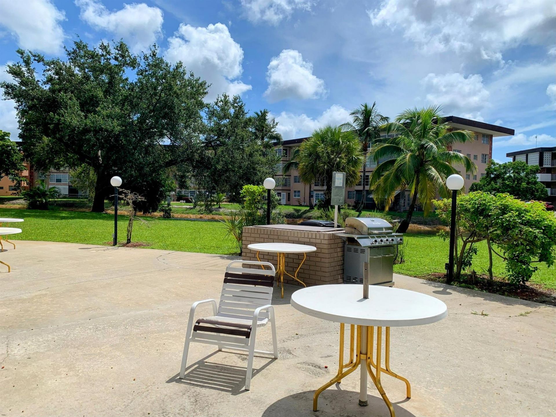 2800 NW 47th Terrace, Unit 304b, Lauderdale Lakes, FL 33313 Photo