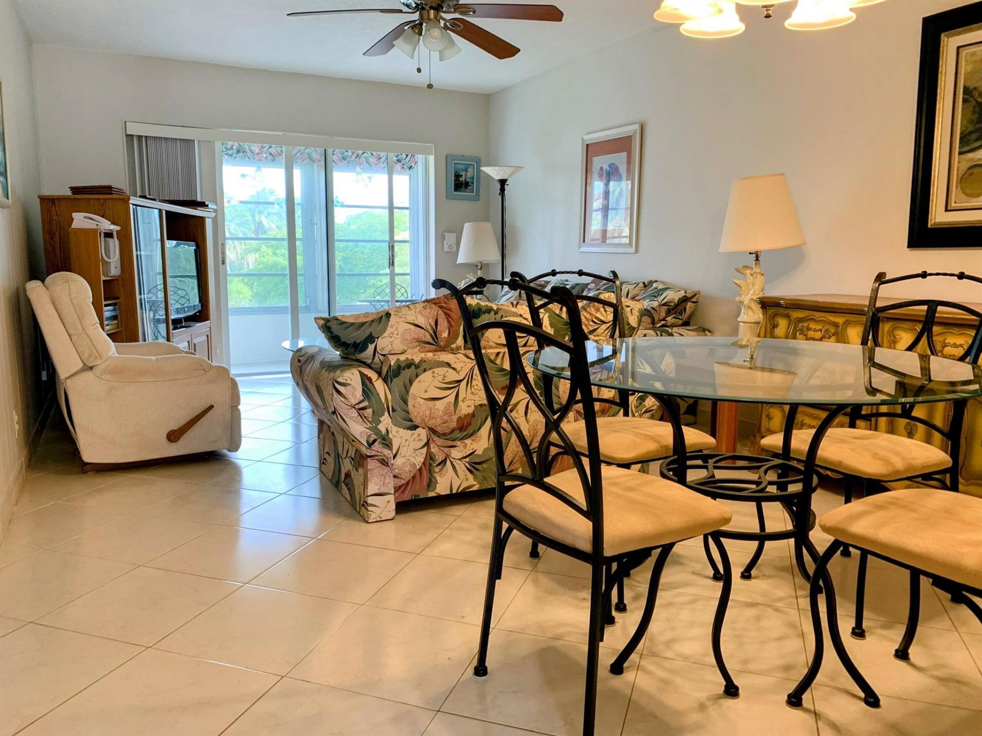 2800 NW 47th Terrace, Unit 304b, Lauderdale Lakes, FL 33313 Photo