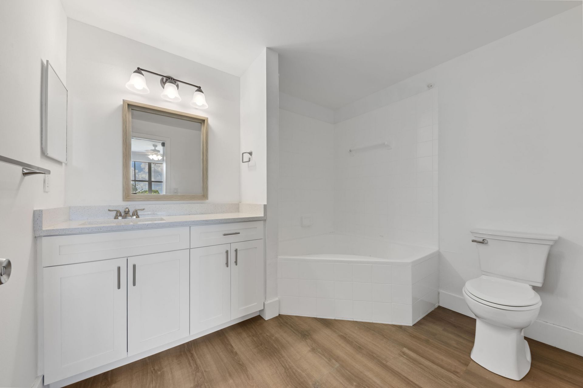 2060 Greenview Shores Boulevard, Unit 323, Wellington, FL 33414 Photo