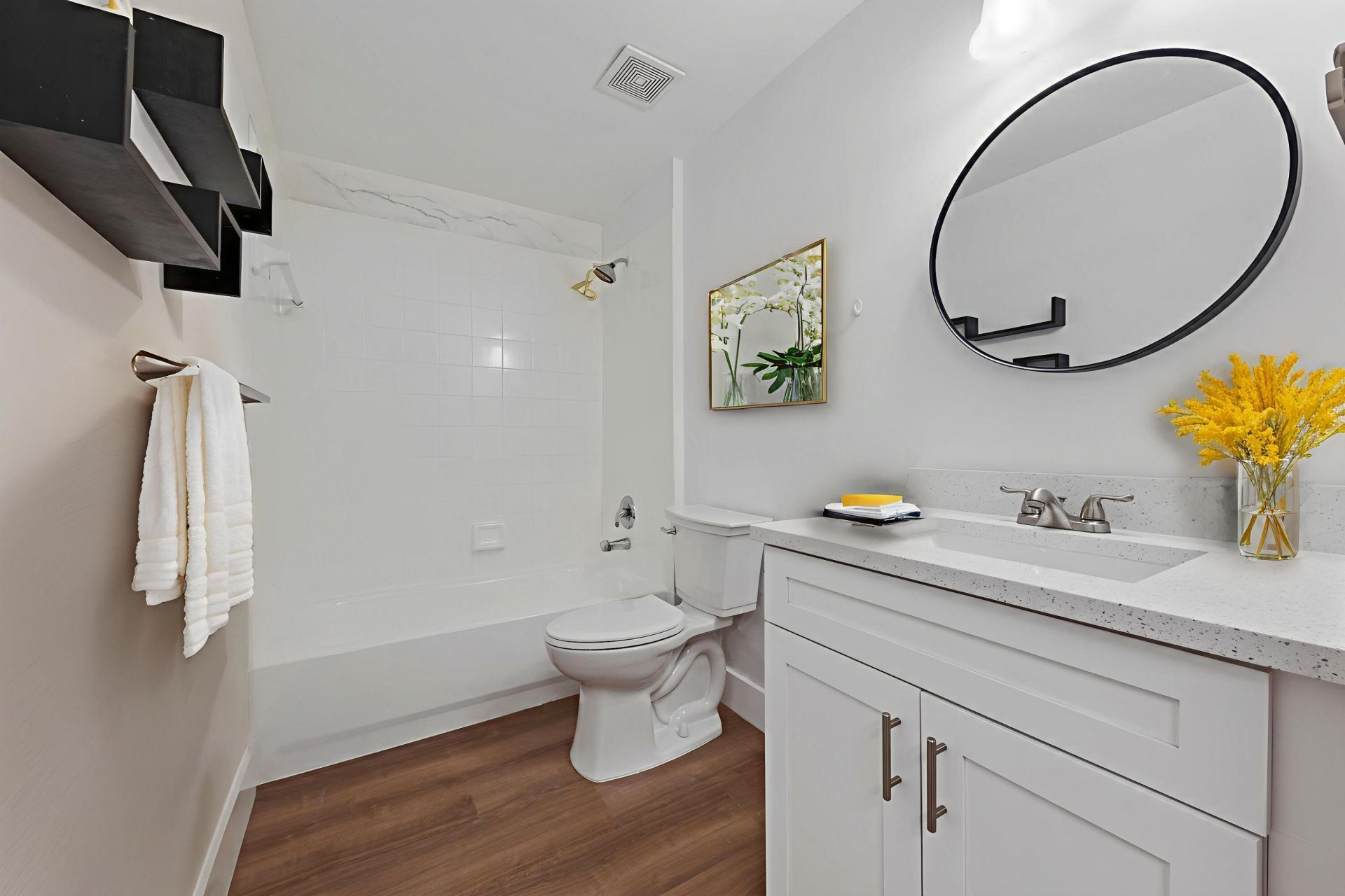 2060 Greenview Shores Boulevard, Unit 323, Wellington, FL 33414 Photo