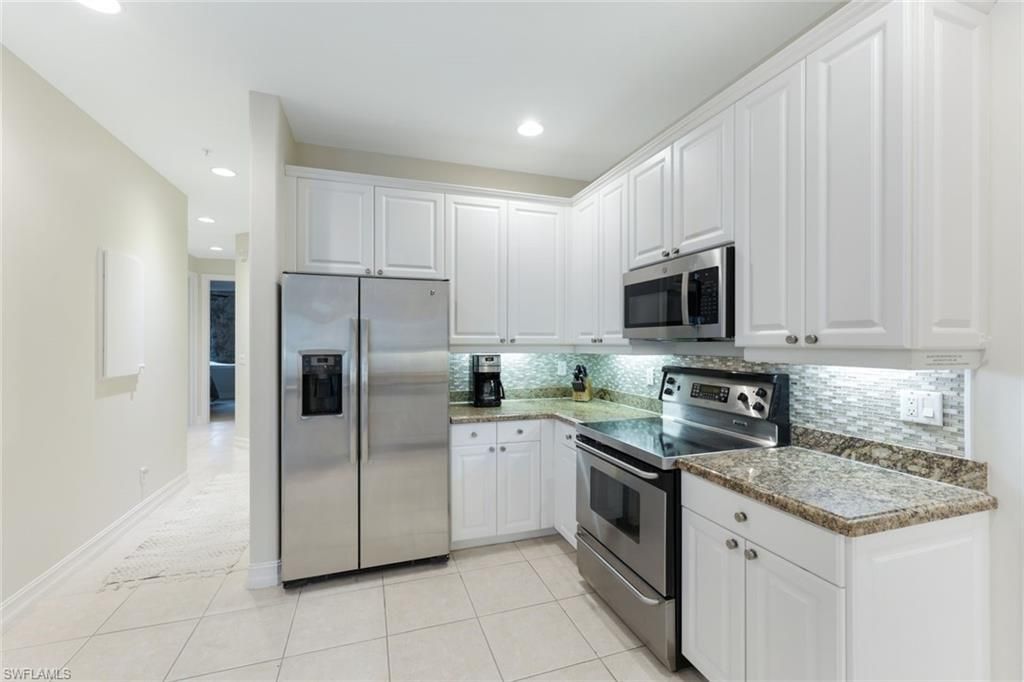 2662 Bolero Dr, Unit 10, Naples, FL 34109 Photo