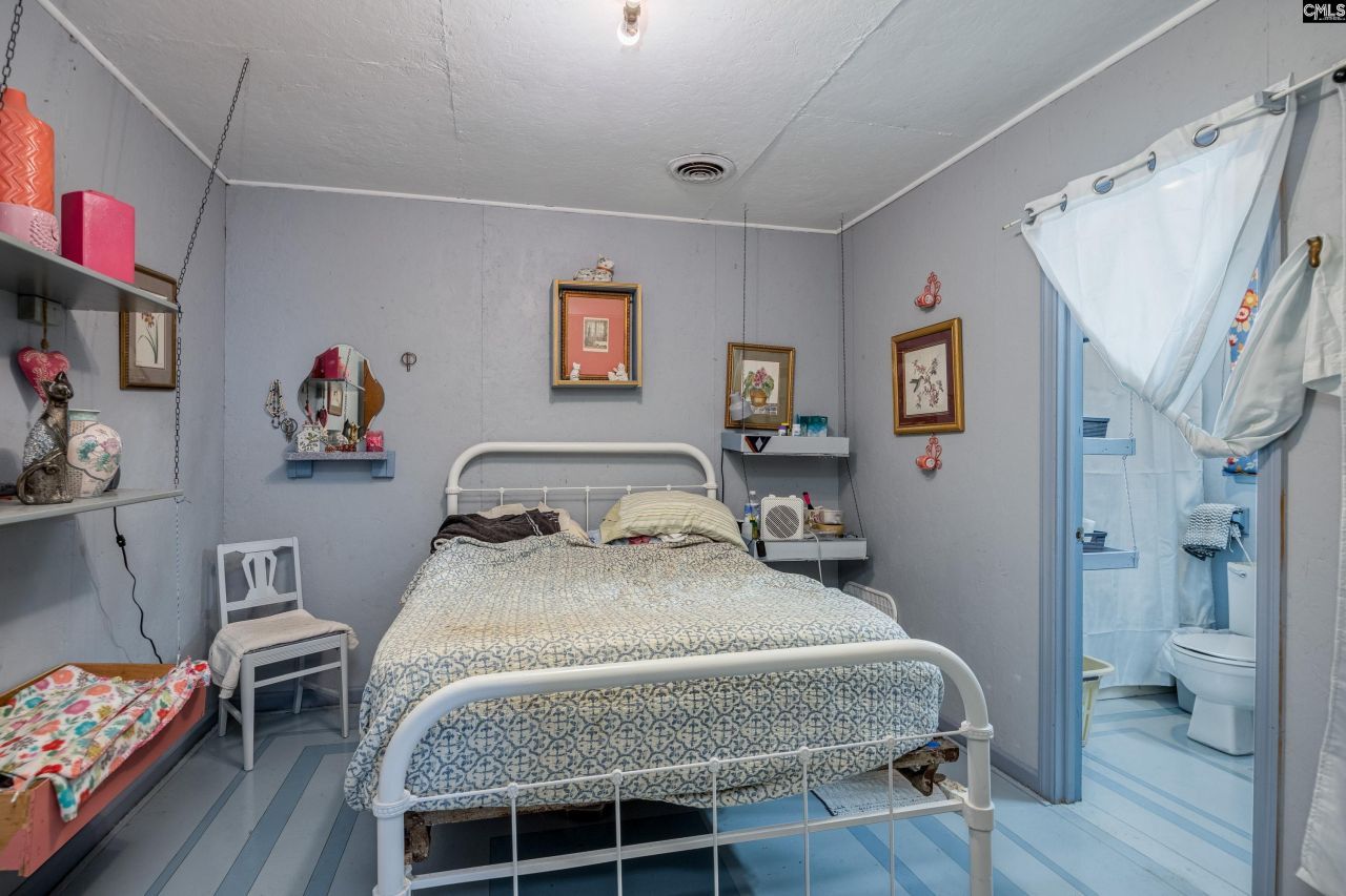 369 Sweet Street Photo 21