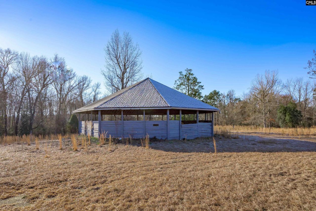 369 Sweet Street Photo 31