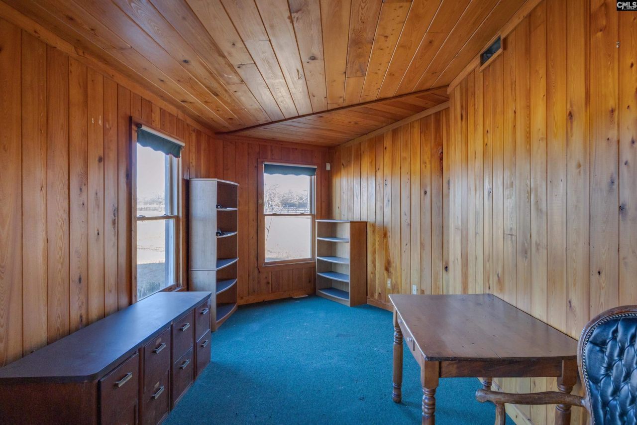 369 Sweet Street Photo 35