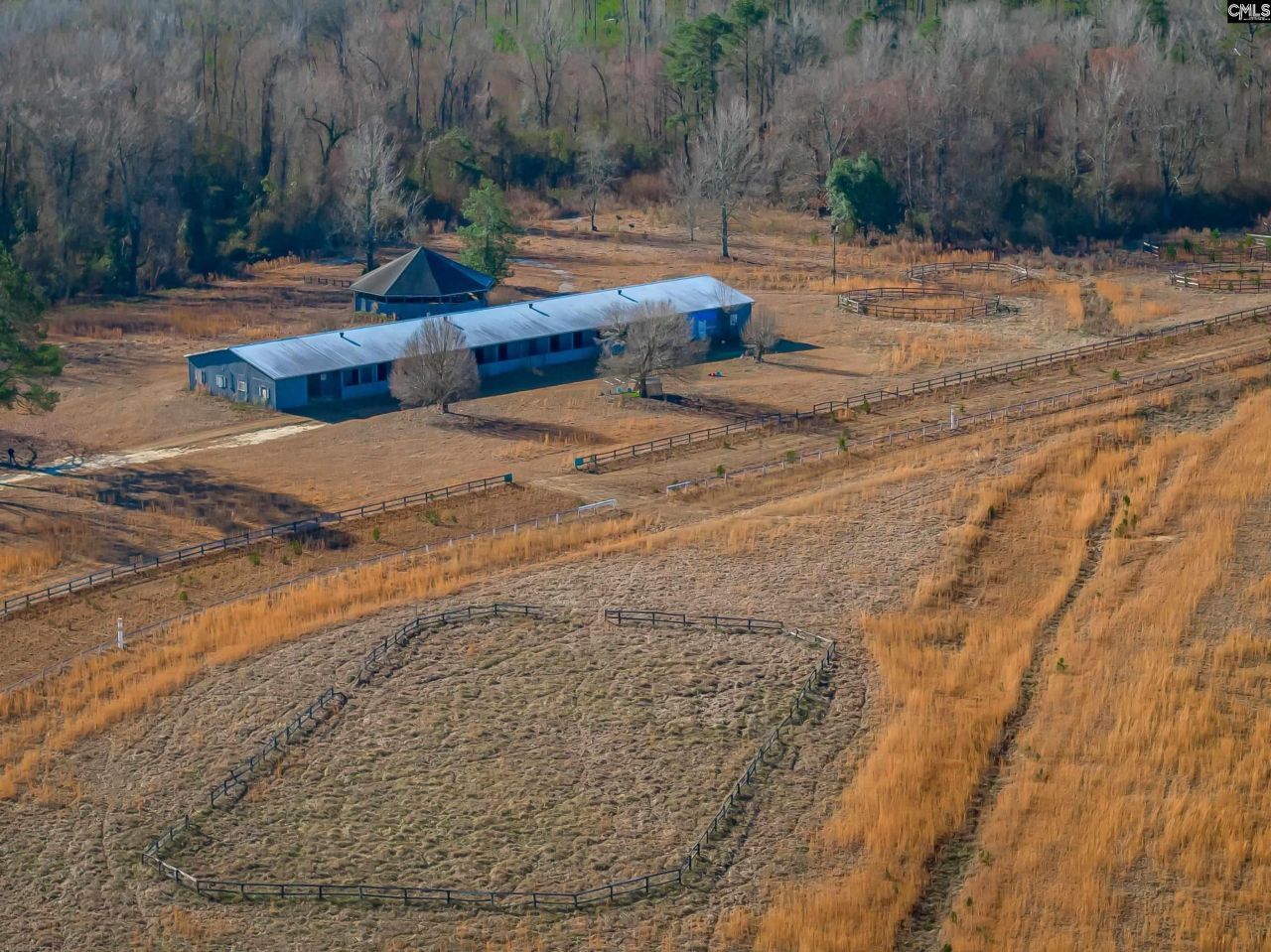 369 Sweet Street Photo 40