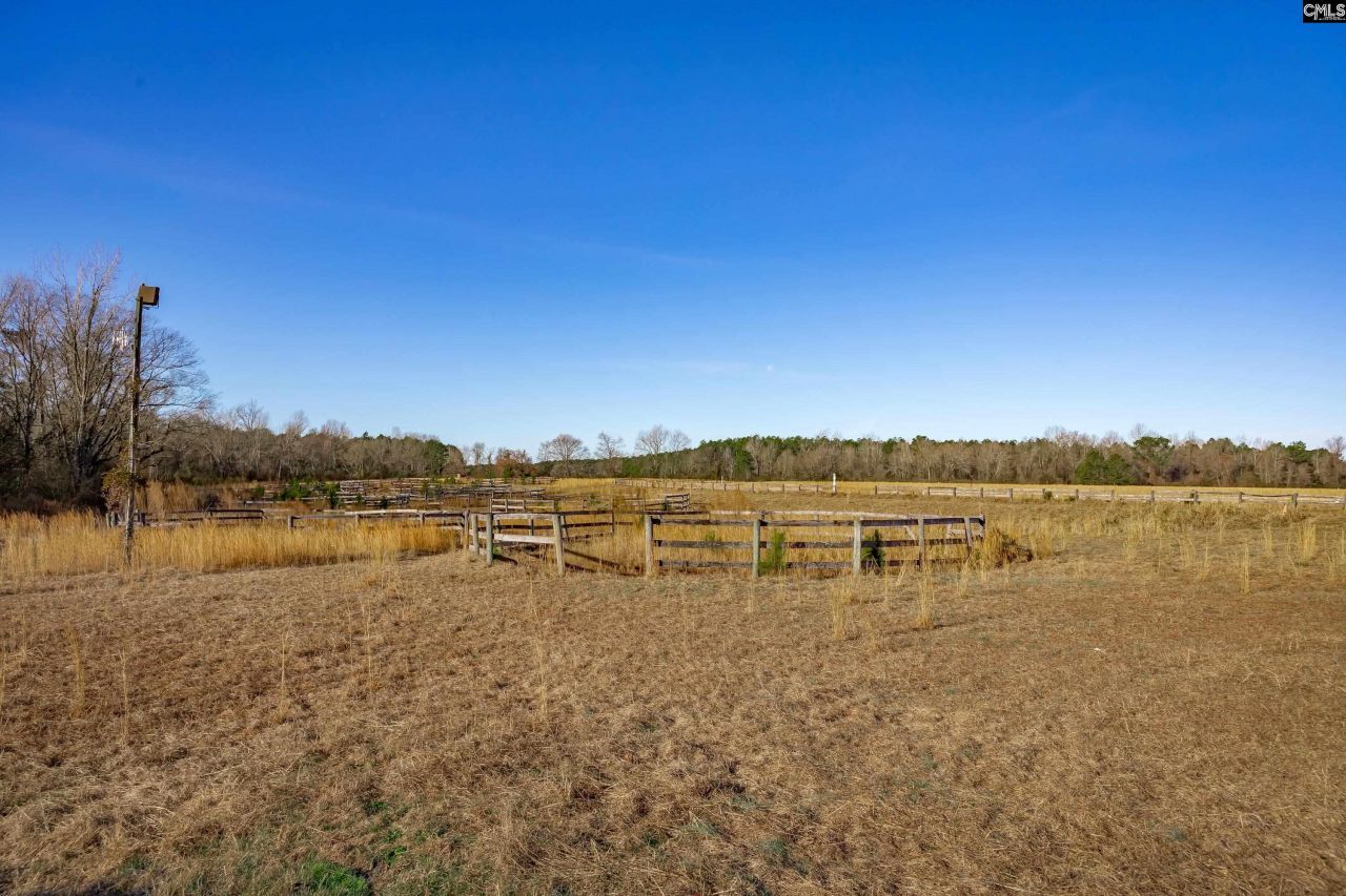 369 Sweet Street Photo 43