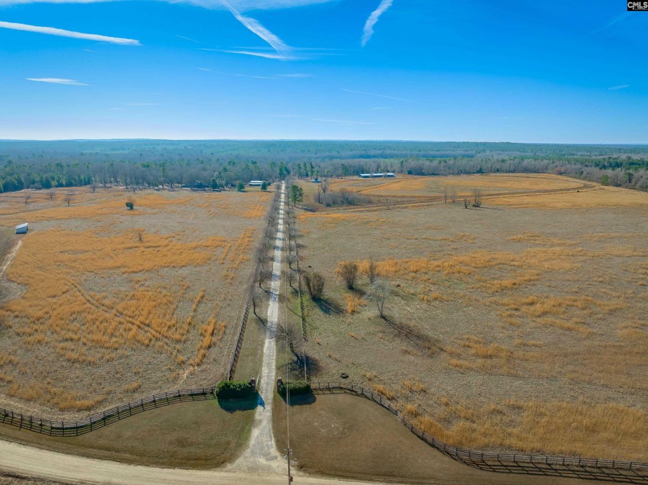 369 Sweet Street Photo 9