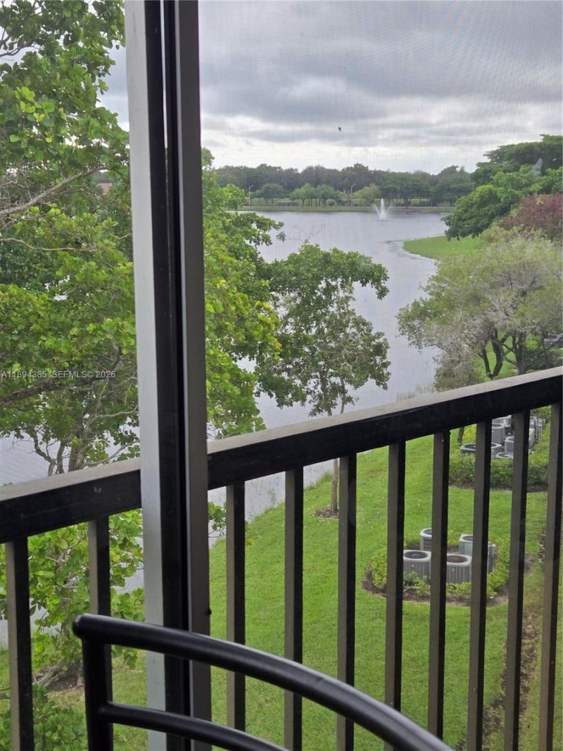 1001 SW 141st Ave, Unit 412K, Pembroke Pines, FL 33027 Photo