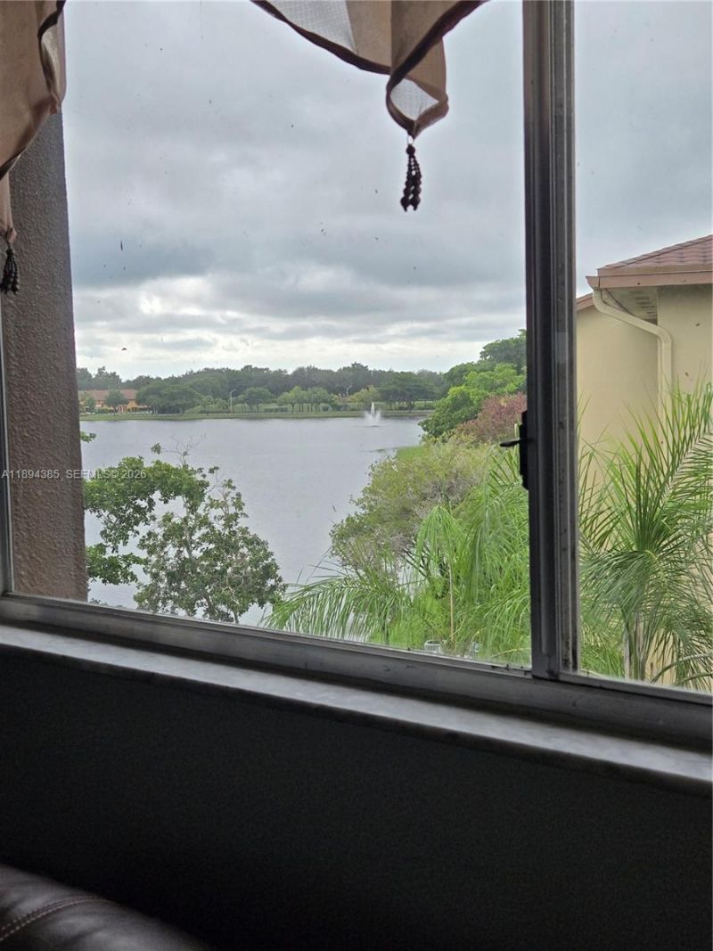 1001 SW 141st Ave, Unit 412K, Pembroke Pines, FL 33027 Photo