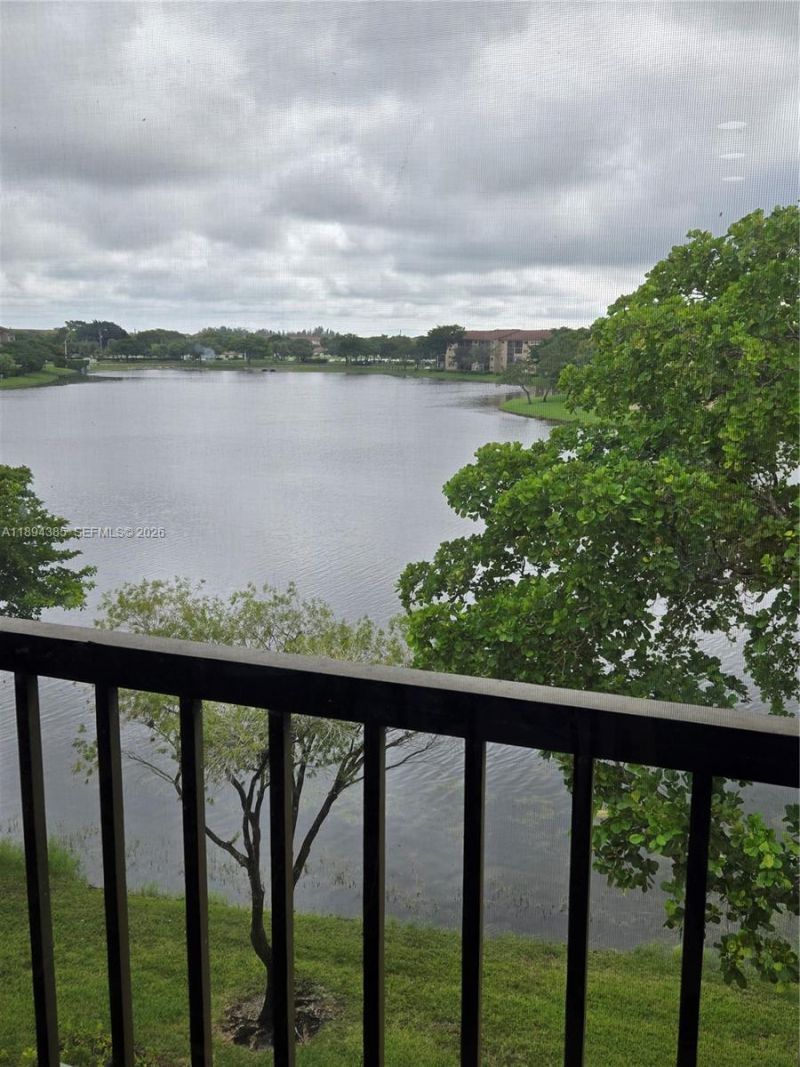 1001 SW 141st Ave, Unit 412K, Pembroke Pines, FL 33027 Photo