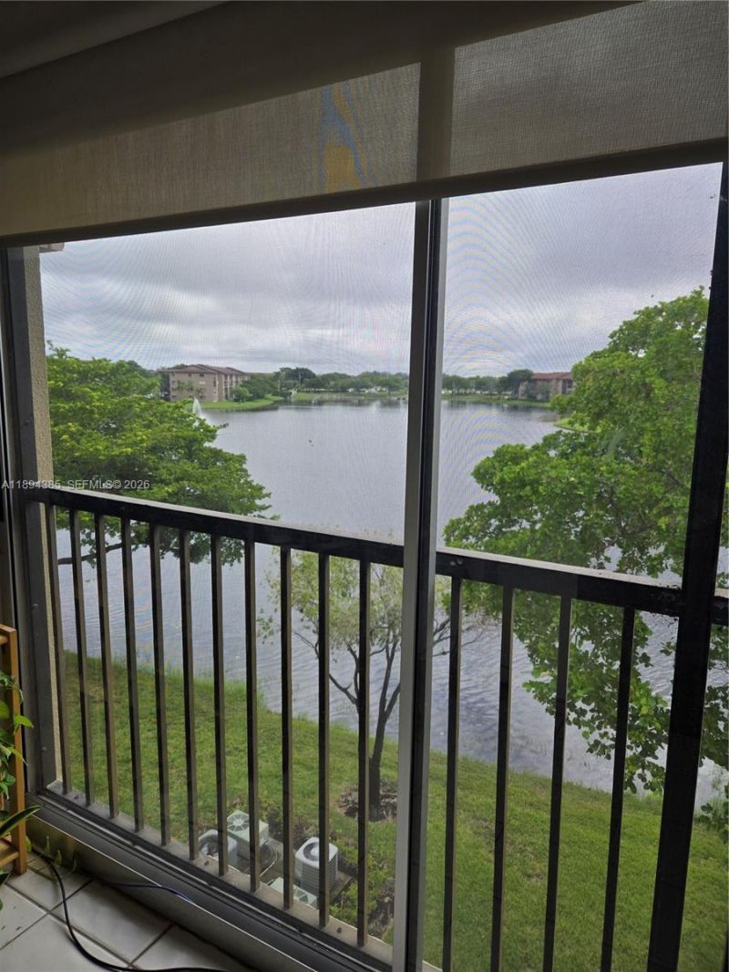 1001 SW 141st Ave, Unit 412K, Pembroke Pines, FL 33027 Photo