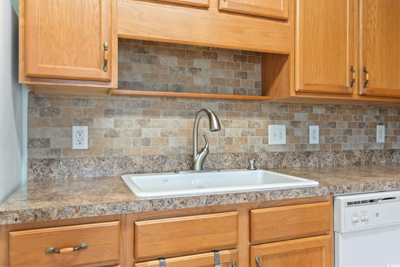 434 Oak Crest Circle Photo 13