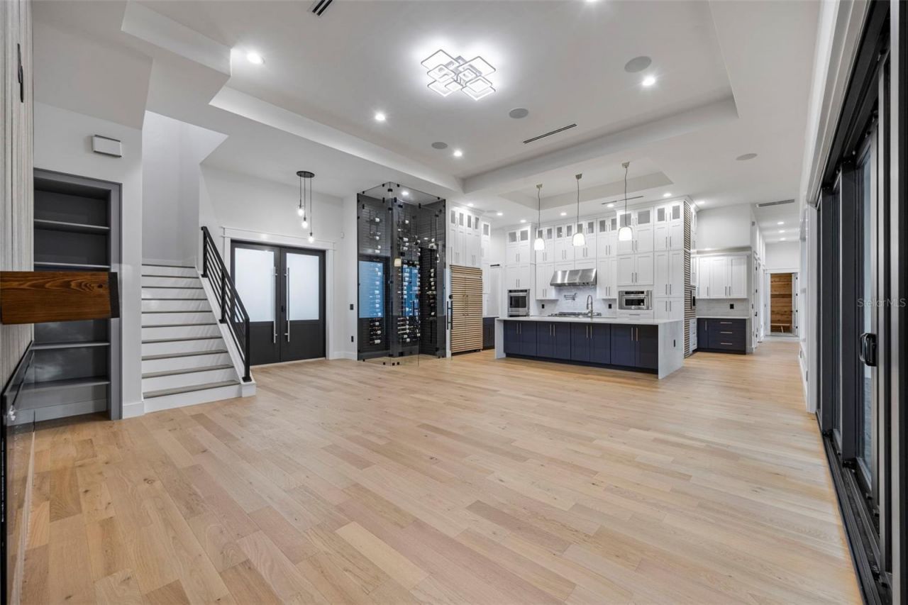 3701 S Lynwood Avenue, Tampa, FL 33611 Photo