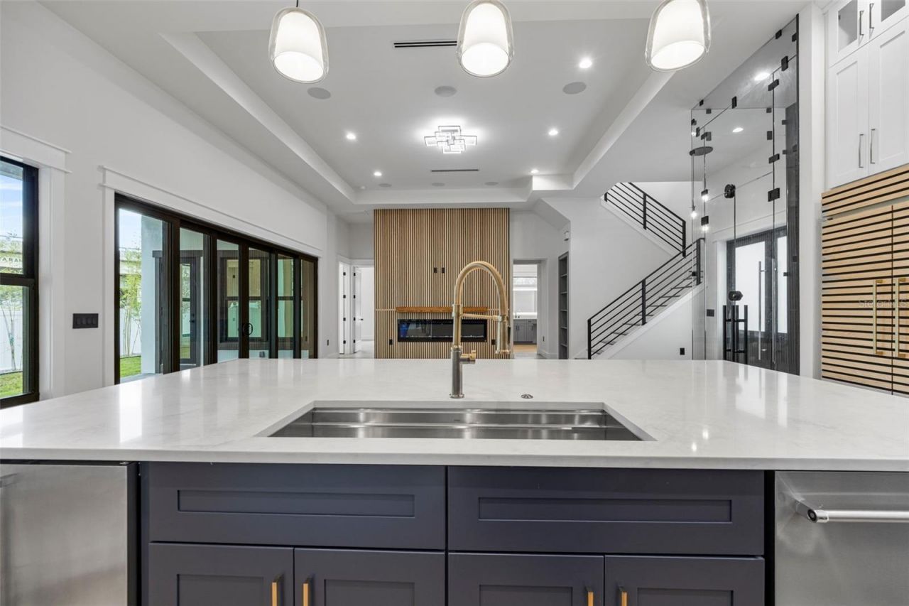 3701 S Lynwood Avenue, Tampa, FL 33611 Photo