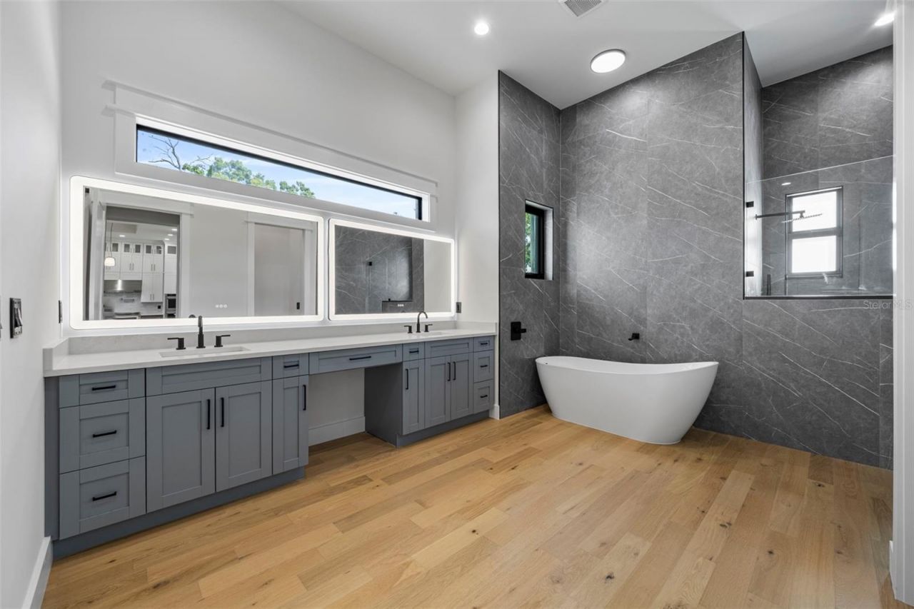 3701 S Lynwood Avenue, Tampa, FL 33611 Photo