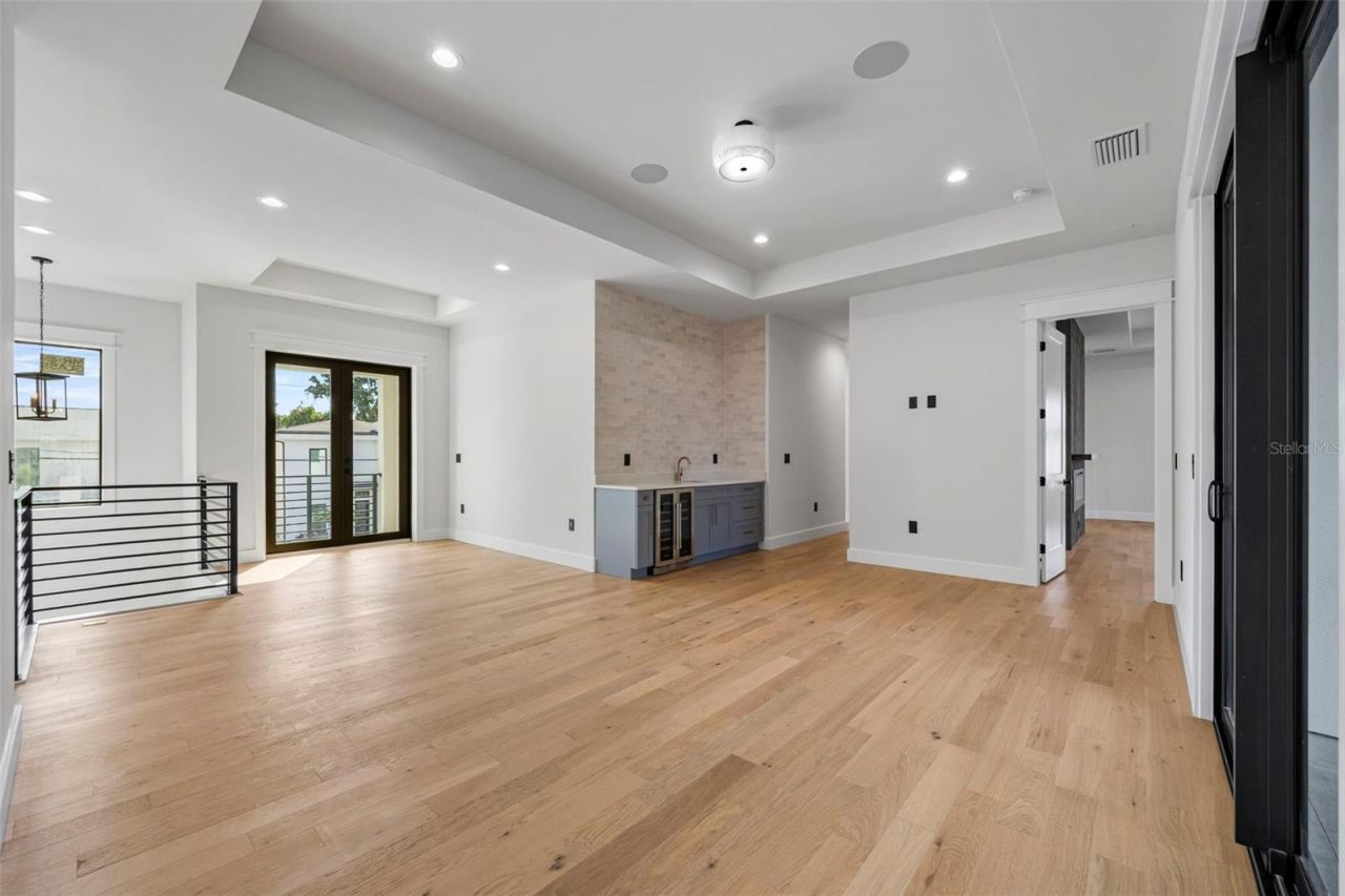 3701 S Lynwood Avenue, Tampa, FL 33611 Photo