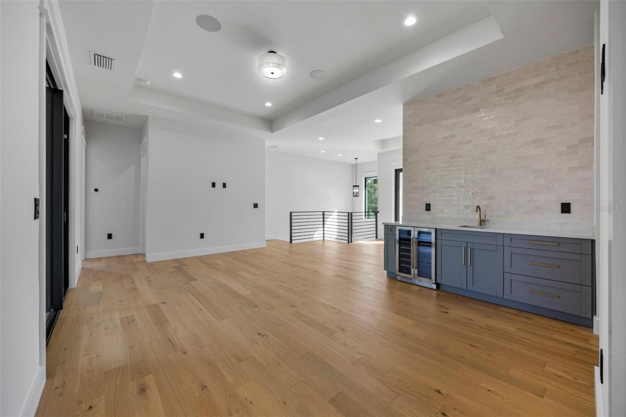 3701 S Lynwood Avenue, Tampa, FL 33611 Photo