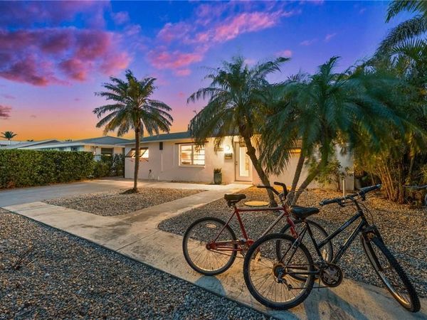 2331 Lemon ST, ST. JAMES CITY, FL 33956