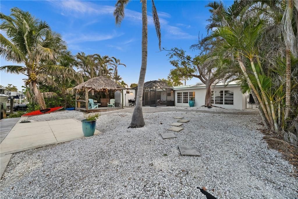 2331 Lemon St, Saint James City, FL 33956 Photo