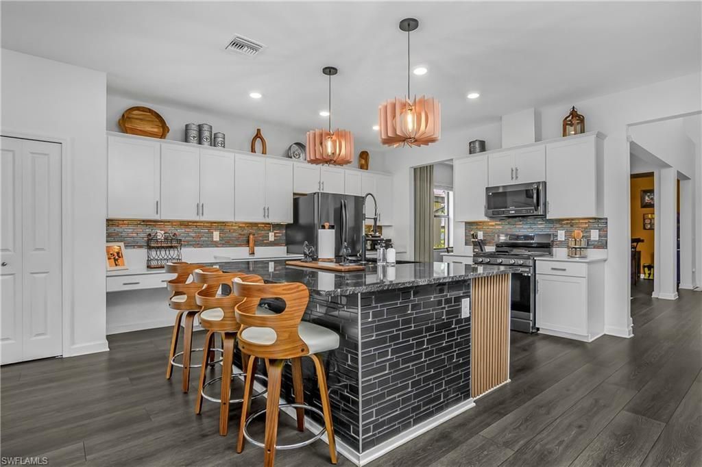 20195 Hartford Blvd, Estero, FL 33928 Photo