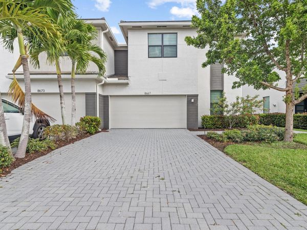 8667 Corvus Drive, Lake Worth, FL 33467