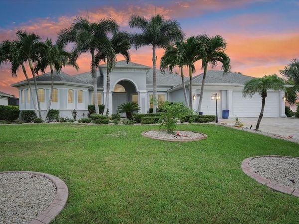 11558 Royal Tee CIR, CAPE CORAL, FL 33991