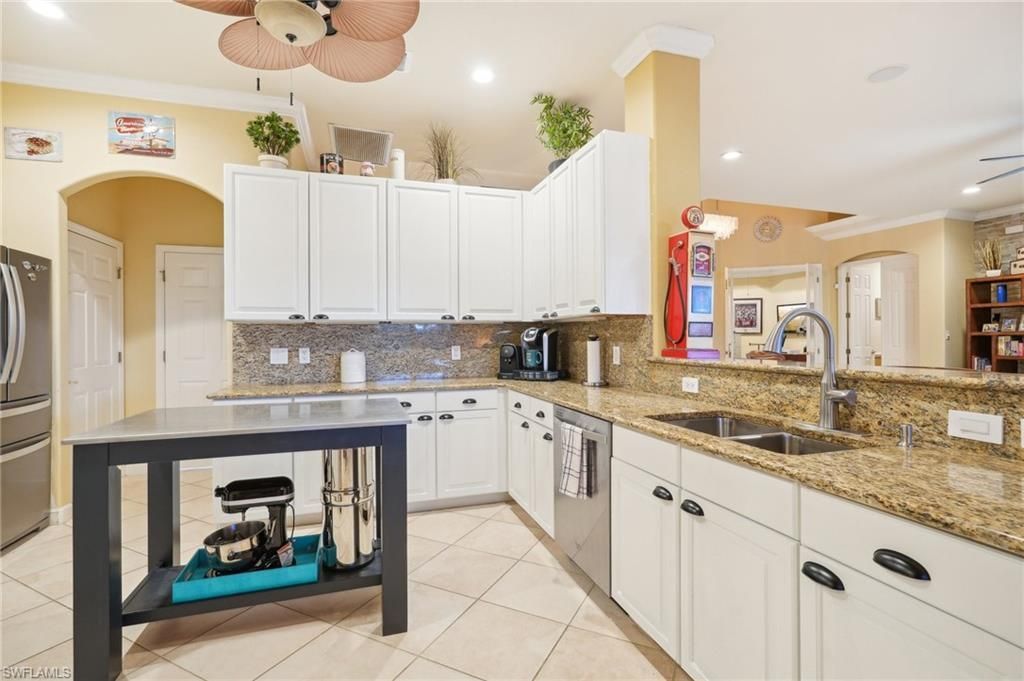 11558 Royal Tee Cir, Cape Coral, FL 33991 Photo