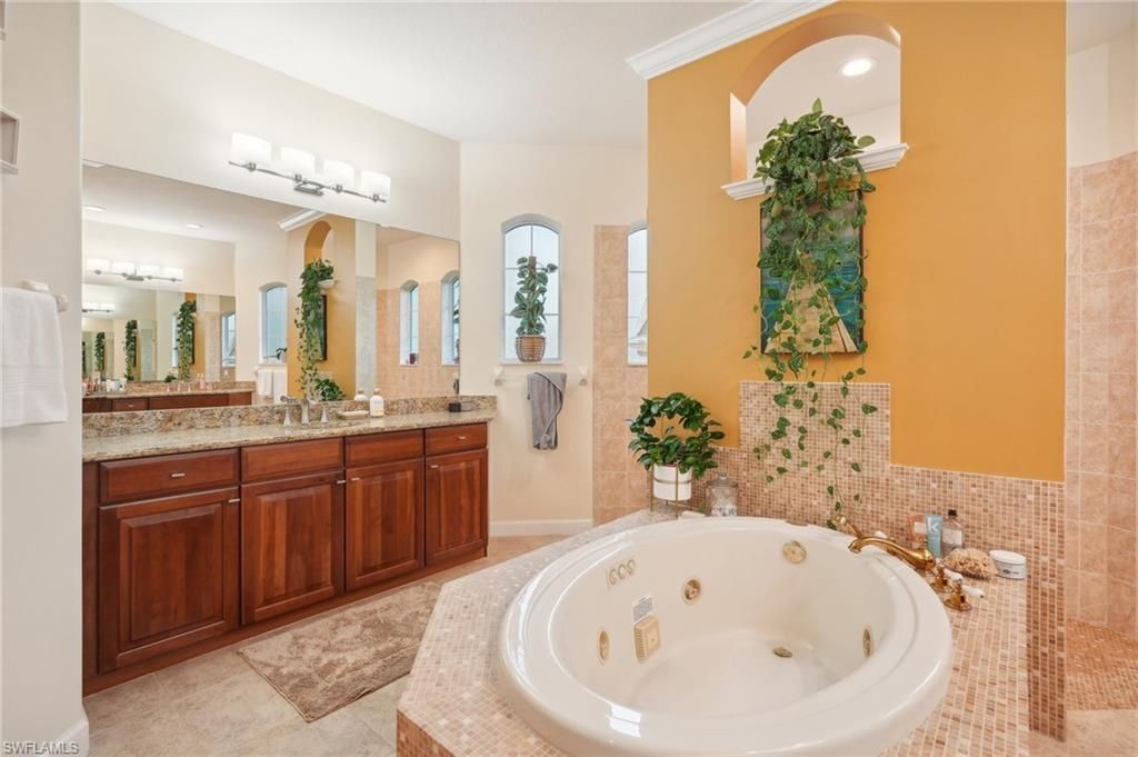 11558 Royal Tee Cir, Cape Coral, FL 33991 Photo