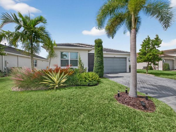 11760 SW River Crossing Place, Port Saint Lucie, FL 34987