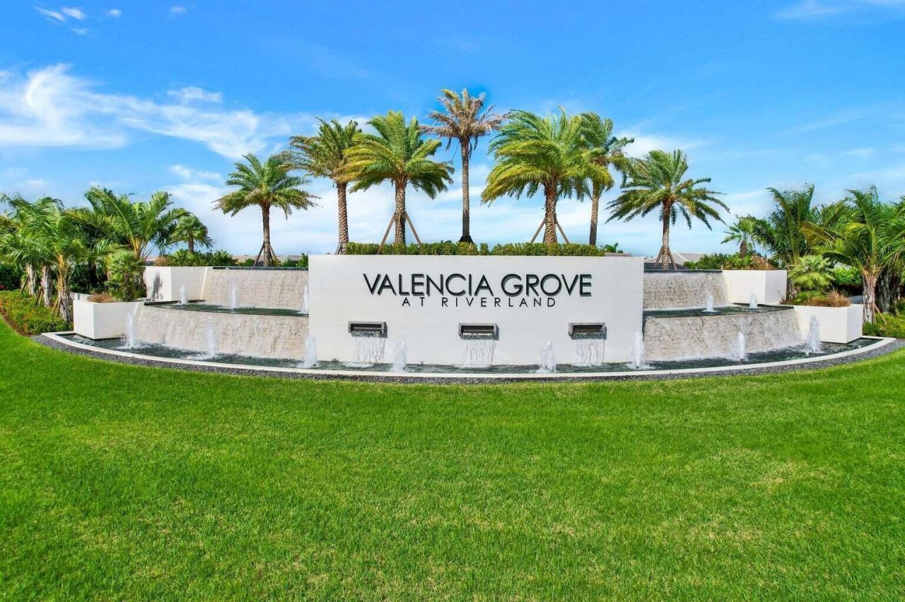 11760 SW River Crossing Place, Port Saint Lucie, FL 34987 Photo