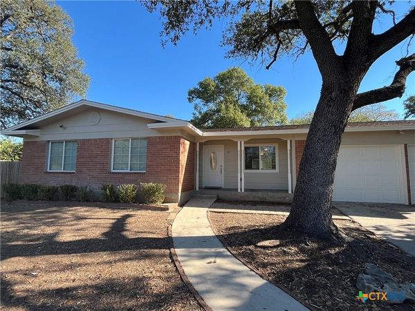 1502 Stokes Street, San Marcos, TX 78666