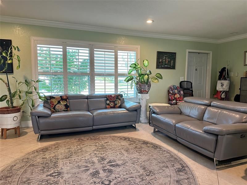 9208 NW 80th St, Tamarac, FL 33321 Photo