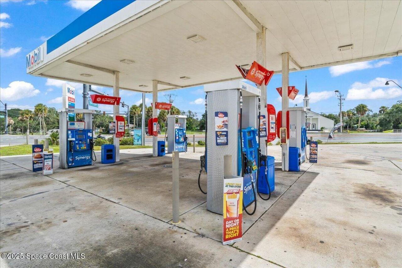 2009 N Cocoa Boulevard, Cocoa, FL 32922 Photo