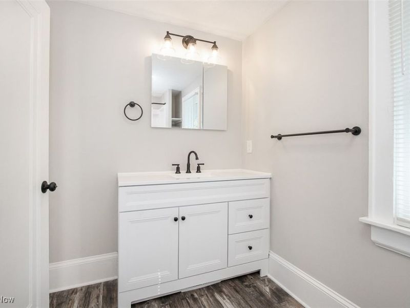 693 Roslyn Avenue, Akron, OH 44320 Photo 16