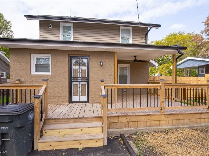 693 Roslyn Avenue, Akron, OH 44320 Photo 3